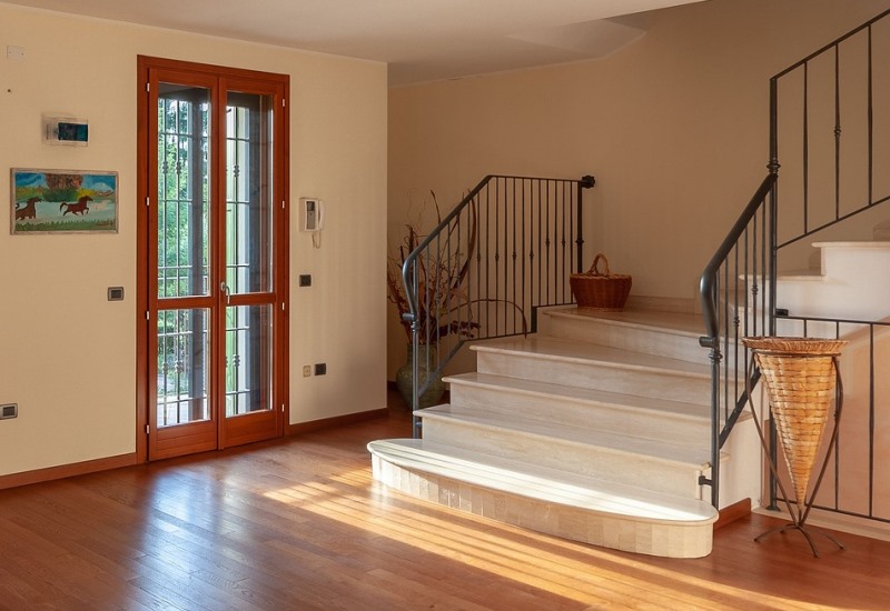 Wooden Stairs and Railings built by Affordable Stairs in London, Ontario